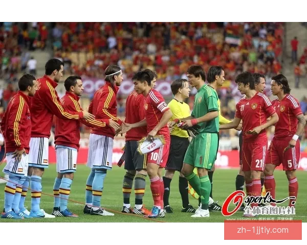 切尔西推出马年限量版赛前热身服